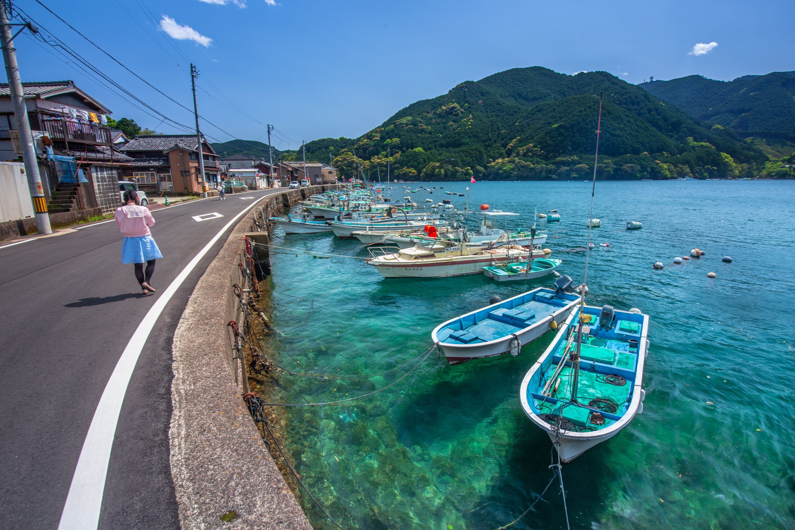 尾鷲市九鬼ブルーの道を歩く